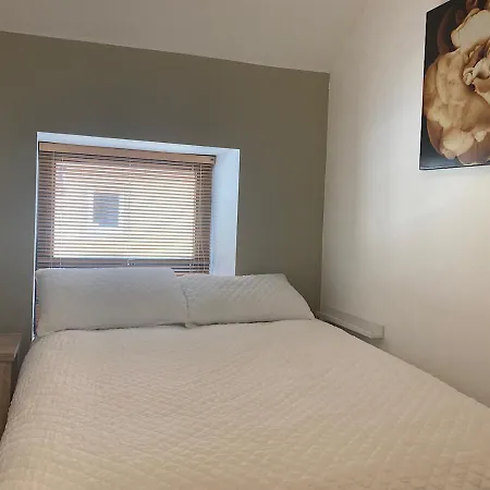 Apartamento Kilaturley House